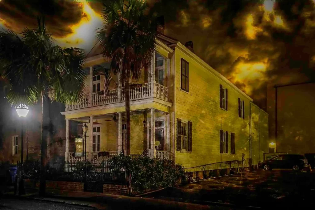 Haunted Poogan's Porch Charleston